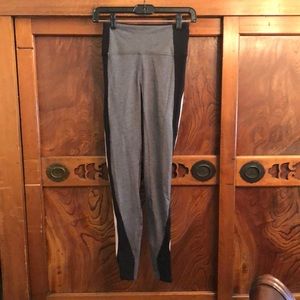 Lululemon blk,gray blush leggings sz 4 28” inseam